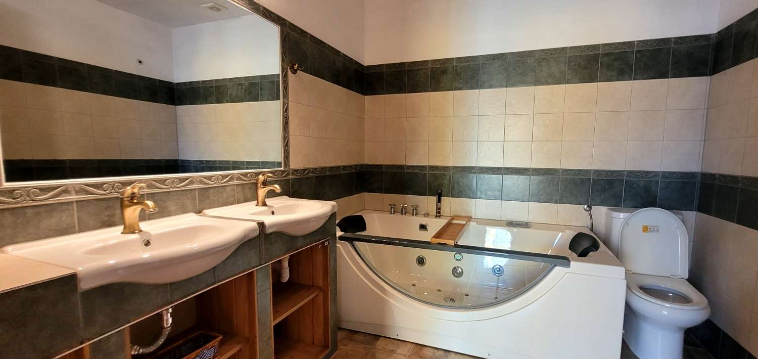 Chalet te koop in Bonanza-Avda de Huelva-Bº Andalucia (Sanlúcar de Barrameda)