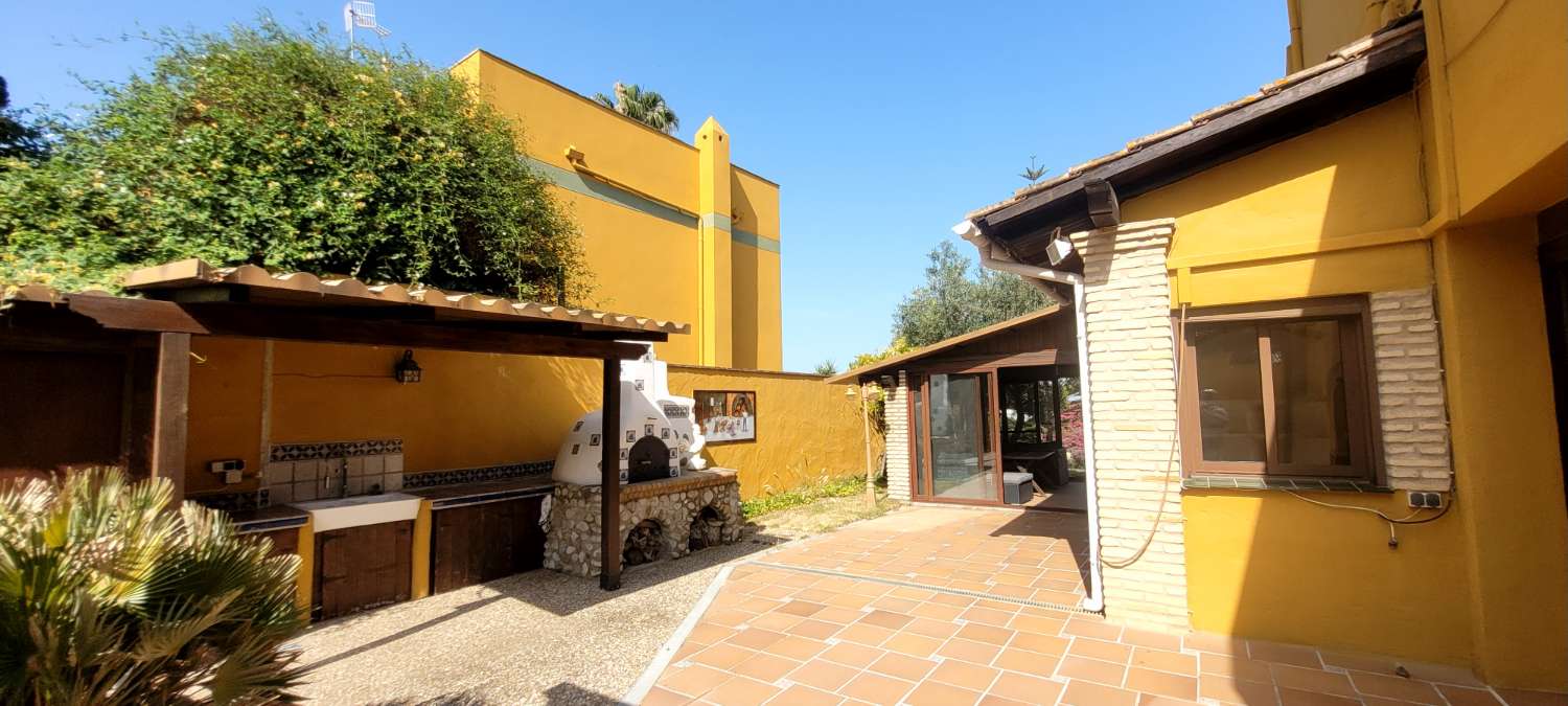 Chalet te koop in Bonanza-Avda de Huelva-Bº Andalucia (Sanlúcar de Barrameda)