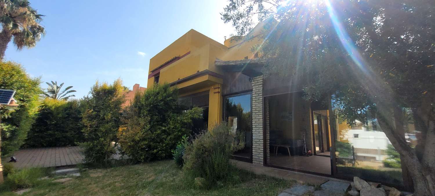 Chalet te koop in Bonanza-Avda de Huelva-Bº Andalucia (Sanlúcar de Barrameda)