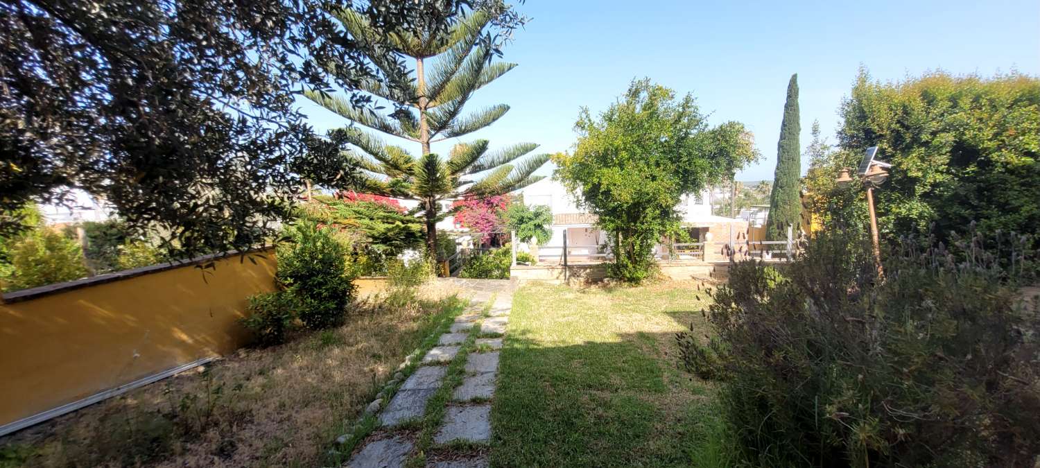 Chalet te koop in Bonanza-Avda de Huelva-Bº Andalucia (Sanlúcar de Barrameda)