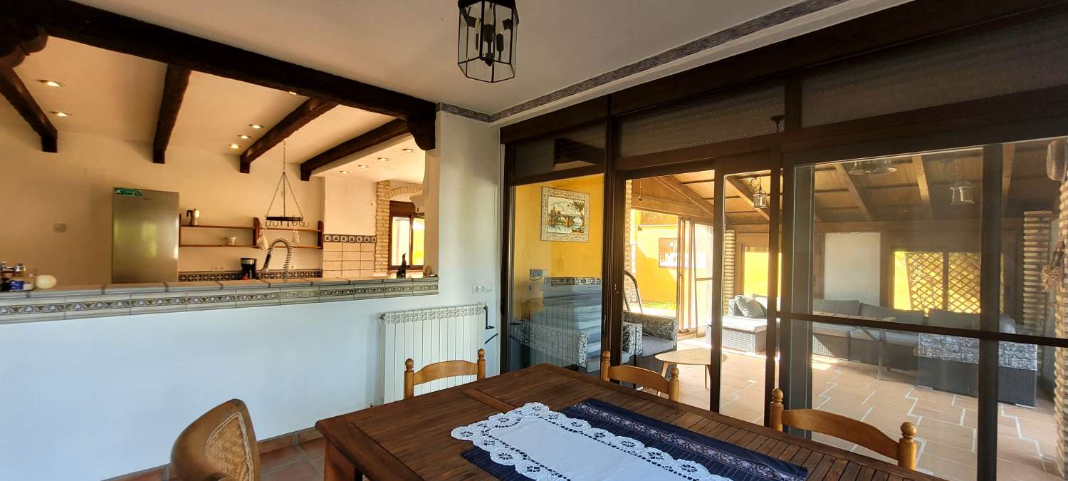 Chalet te koop in Bonanza-Avda de Huelva-Bº Andalucia (Sanlúcar de Barrameda)