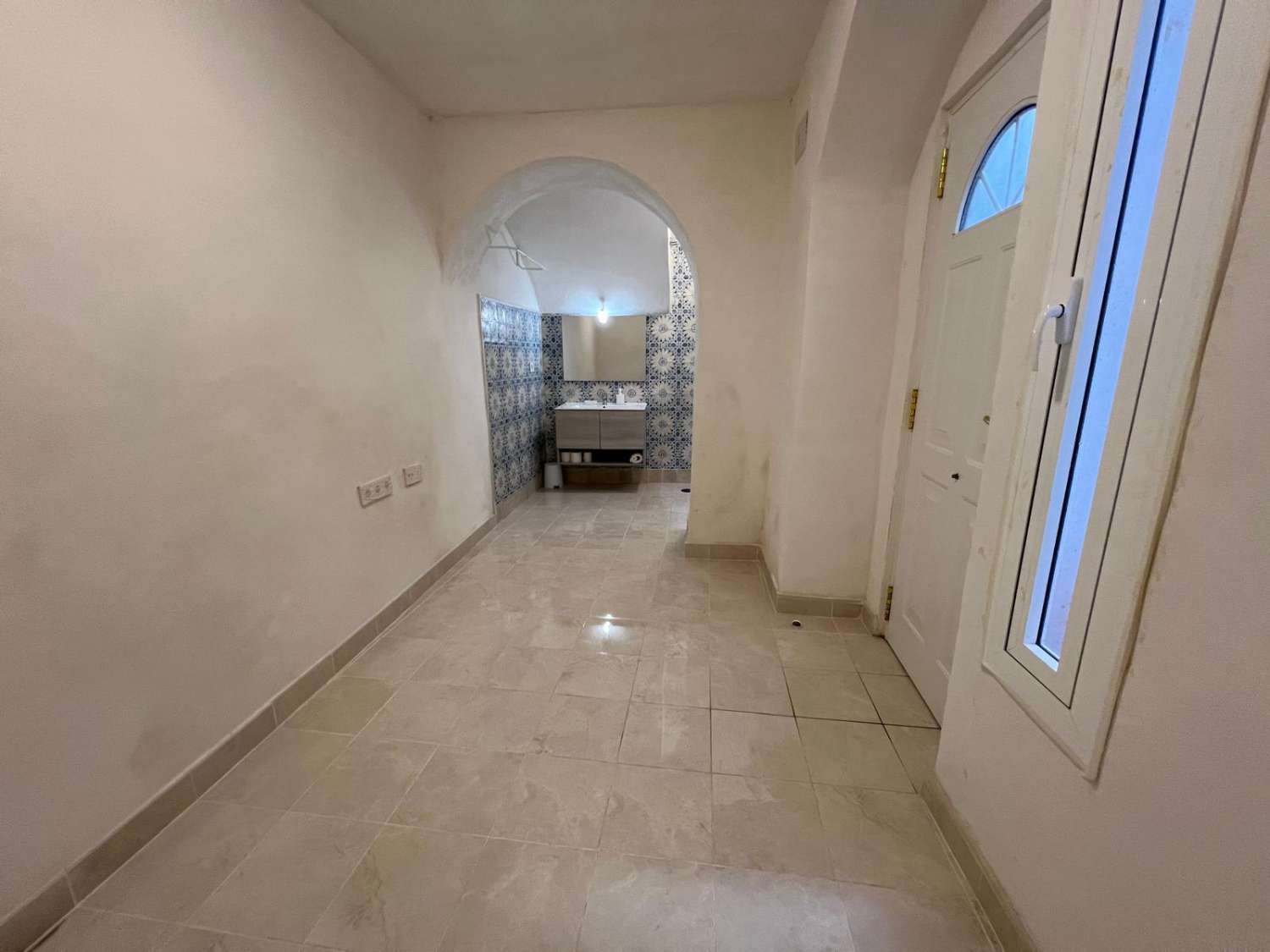 SE VENTE INTERESANTE PISO + LOCAL EN PLANTA BAJA EN PLENO BARRIO ALTO ANTIGUO DE SANLUCAR DE BARRAMEDA