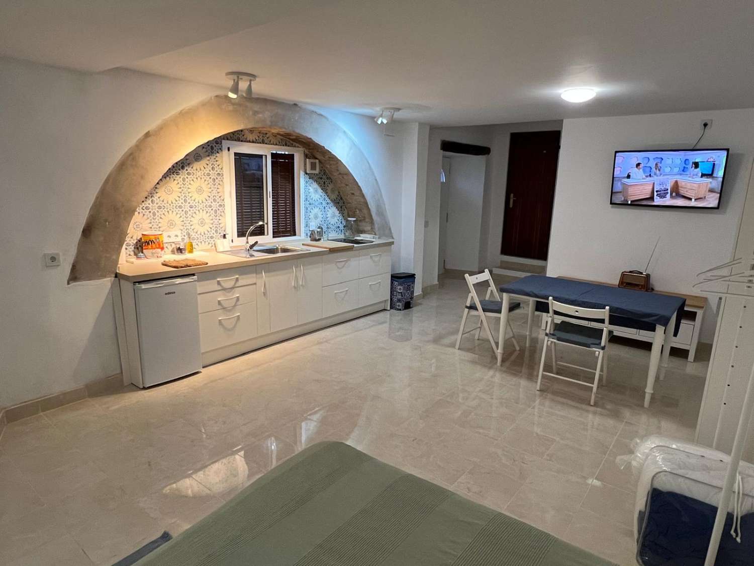 SE VENTE INTERESANTE PISO + LOCAL EN PLANTA BAJA EN PLENO BARRIO ALTO ANTIGUO DE SANLUCAR DE BARRAMEDA