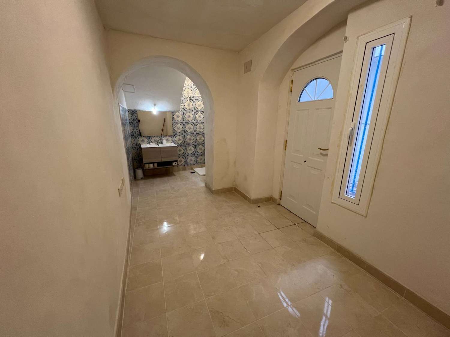 SE VENTE INTERESANTE PISO + LOCAL EN PLANTA BAJA EN PLENO BARRIO ALTO ANTIGUO DE SANLUCAR DE BARRAMEDA