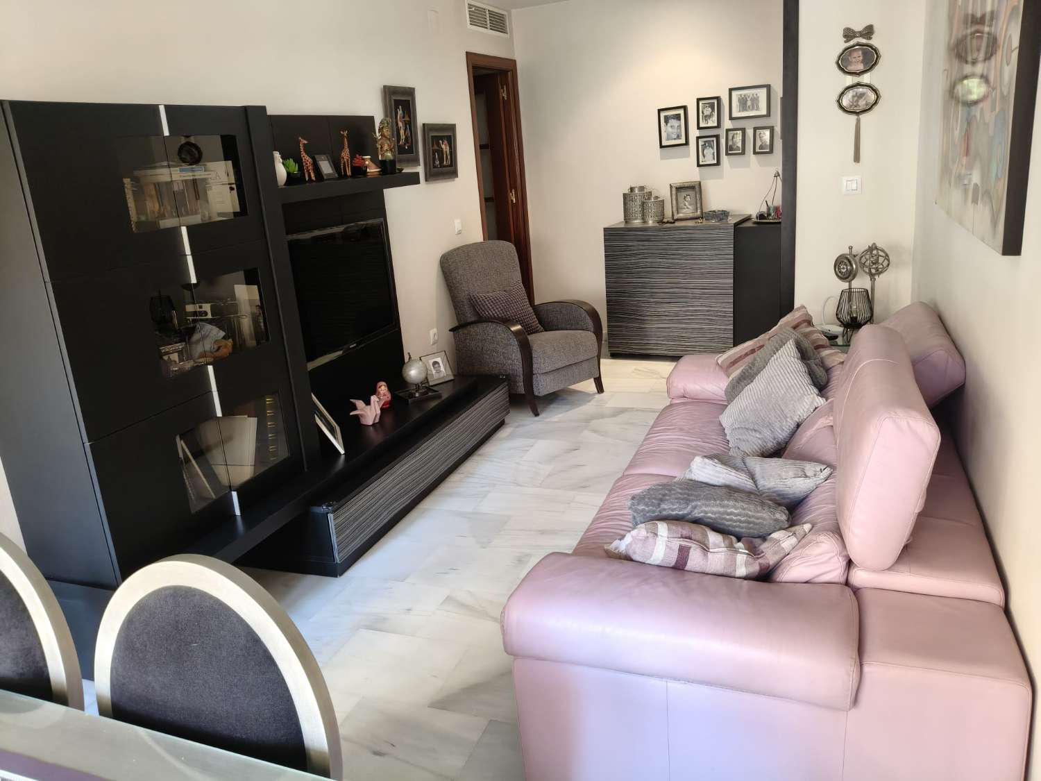 SE VENDE ESTUPENDO PISO BAJO Y CÉNTRICO DE 2 DORMITORIOS A 5 MIN DE LA PLAYA EN SANLÚCAR DE BARRAMEDA