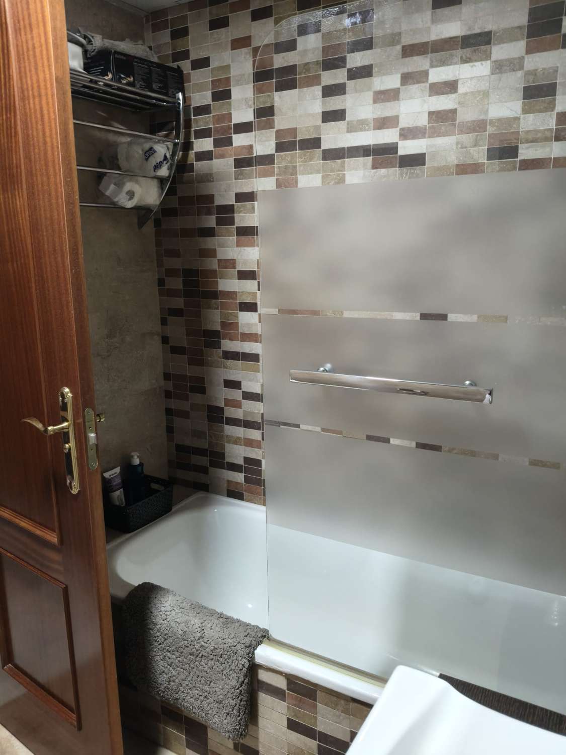 SE VENDE ESTUPENDO PISO BAJO Y CÉNTRICO DE 2 DORMITORIOS A 5 MIN DE LA PLAYA EN SANLÚCAR DE BARRAMEDA