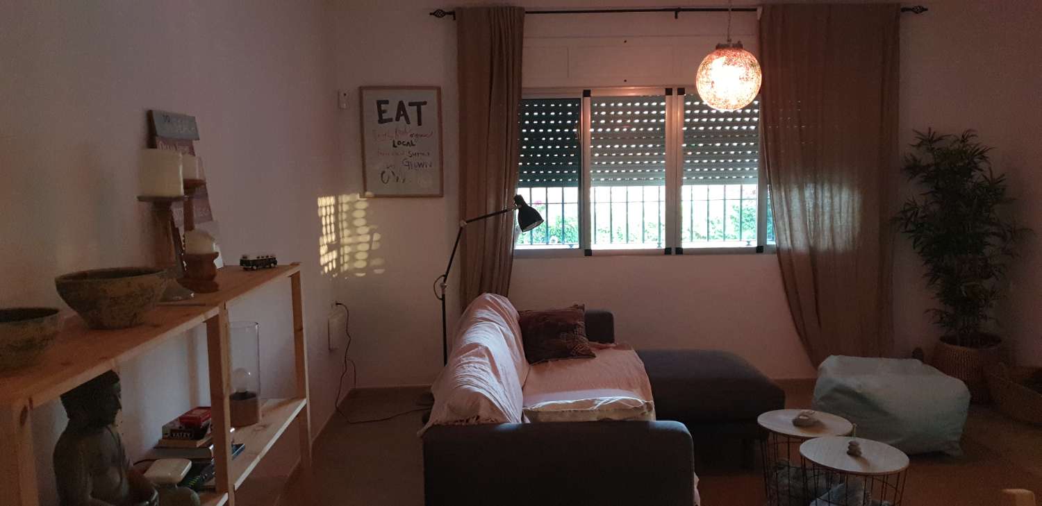 SE ALQUILA GRAN CHALET INDENDIENTE CON PISCINA EN ZONA CAMPO-PLAYA EN LA REYERTA ENTRE SANLUCAR Y CHIPIONA