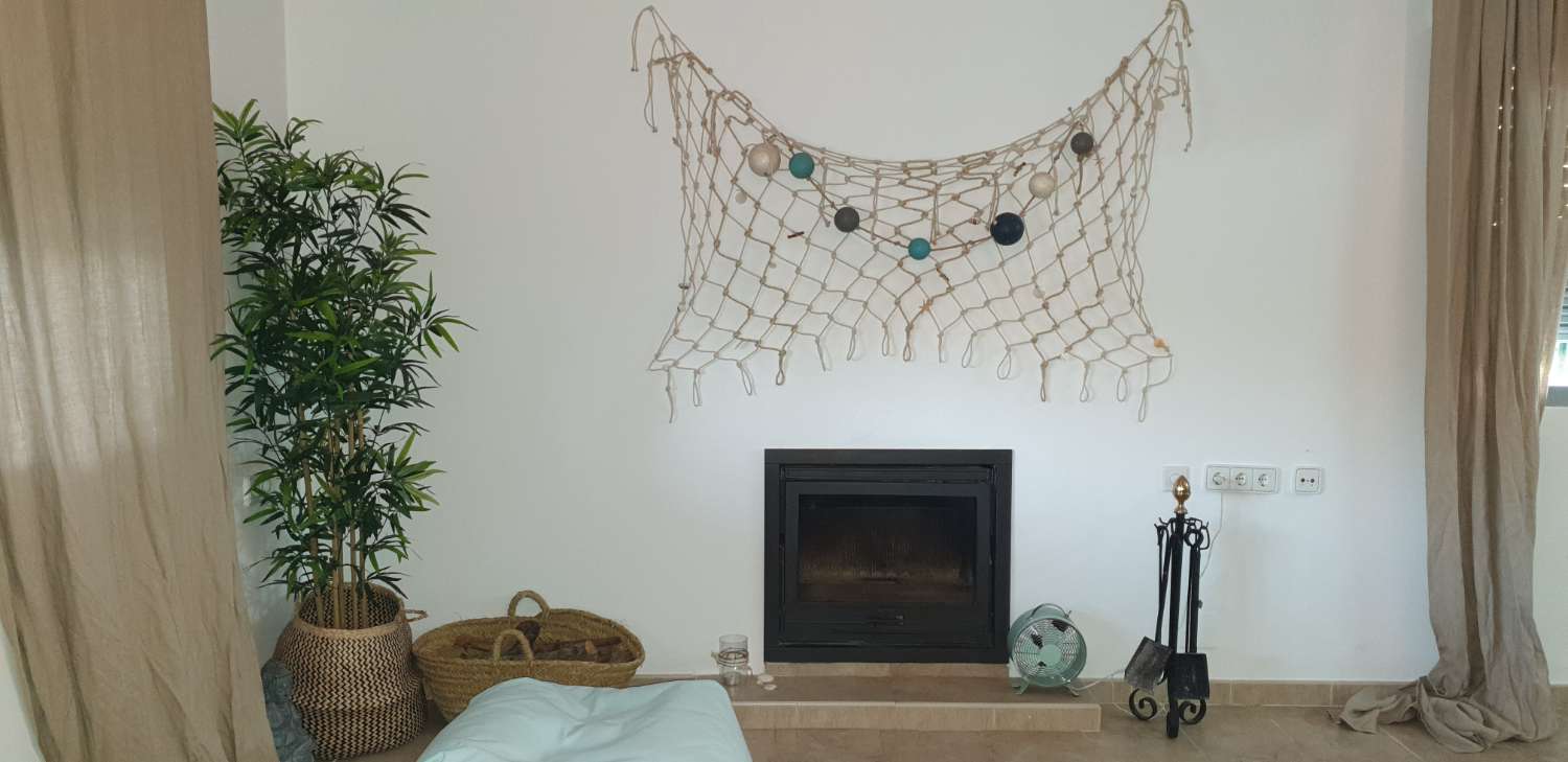 SE ALQUILA GRAN CHALET INDENDIENTE CON PISCINA EN ZONA CAMPO-PLAYA EN LA REYERTA ENTRE SANLUCAR Y CHIPIONA