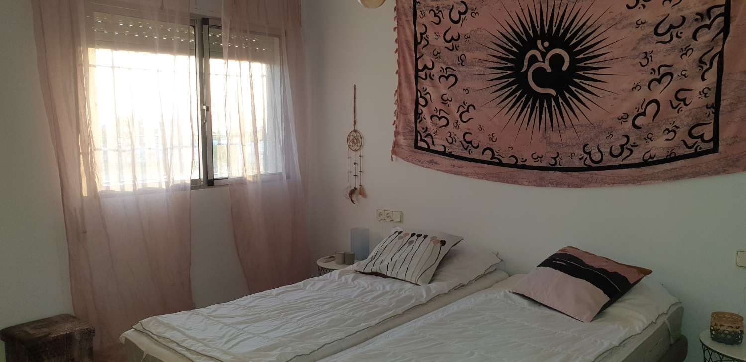 SE ALQUILA GRAN CHALET INDENDIENTE CON PISCINA EN ZONA CAMPO-PLAYA EN LA REYERTA ENTRE SANLUCAR Y CHIPIONA