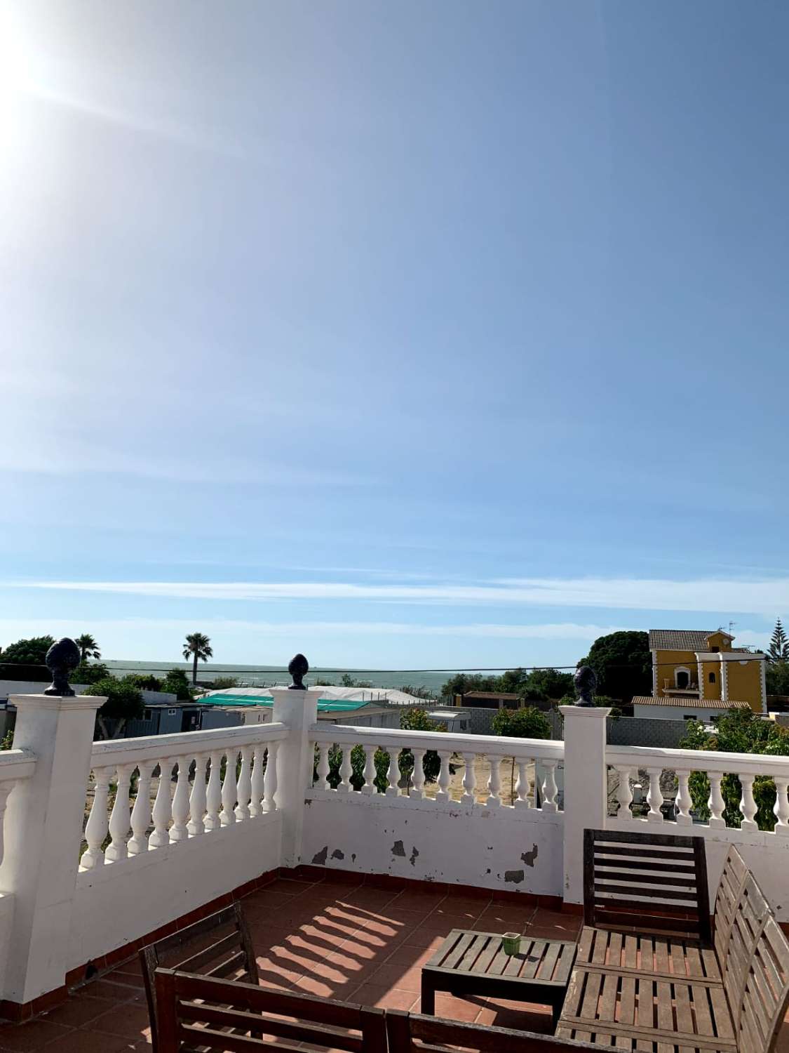 SE ALQUILA GRAN CHALET INDENDIENTE CON PISCINA EN ZONA CAMPO-PLAYA EN LA REYERTA ENTRE SANLUCAR Y CHIPIONA