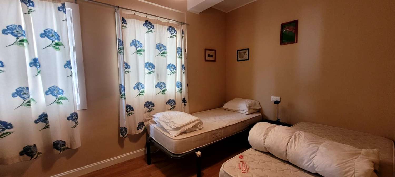 SEHR CHARMANTE UND HELLE WOHNUNG ZUR MIETE VON 75 M² IN DER NÄHE DES ZENTRUMS UND STRANDES FÜR SAISONZEITEN IN SANLUCAR DE BARRAMEDA