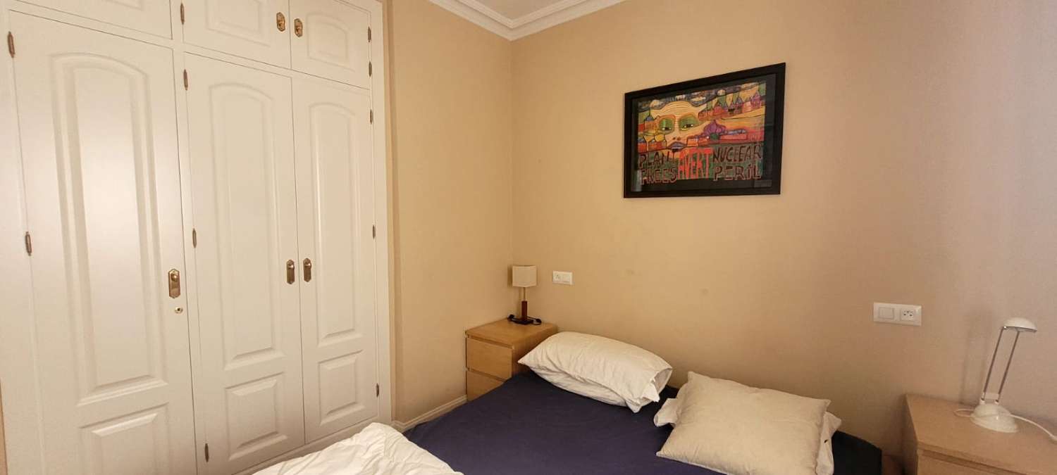 SEHR CHARMANTE UND HELLE WOHNUNG ZUR MIETE VON 75 M² IN DER NÄHE DES ZENTRUMS UND STRANDES FÜR SAISONZEITEN IN SANLUCAR DE BARRAMEDA