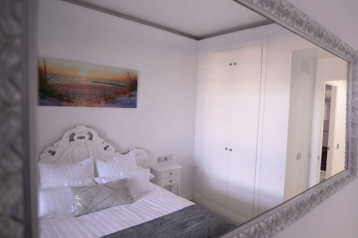 SE VENDE FABULOSO PISO BAJO CON LUJOSAS CALIDADES, GARAJE, TRASTERO Y 2 GRANDES TERRAZAS TECHADAS EN EL PASEO MARÍTIMO DE PUERTO REAL