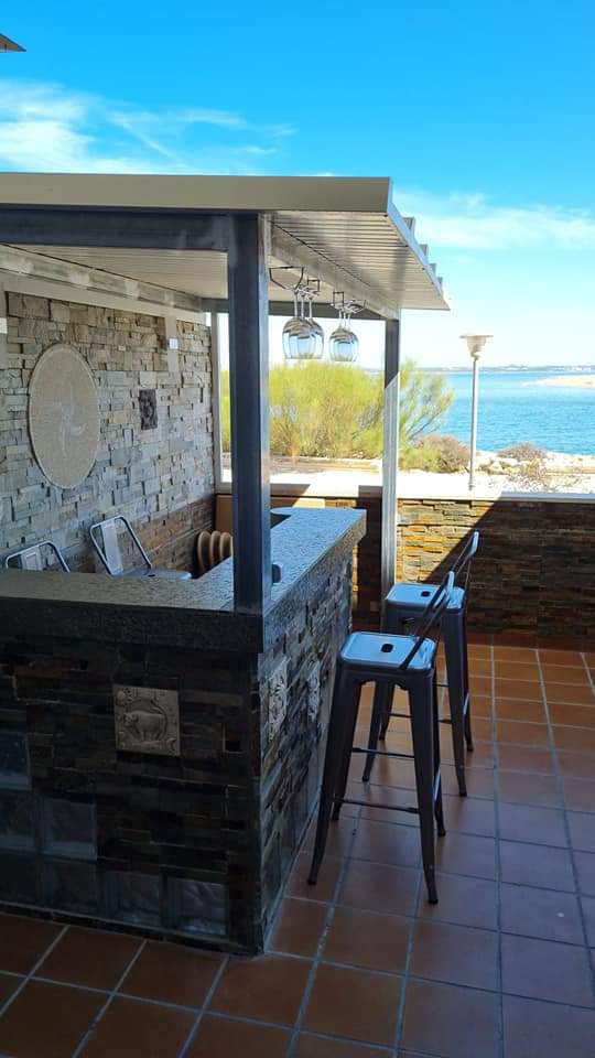 SE VENDE FABULOSO PISO BAJO CON LUJOSAS CALIDADES, GARAJE, TRASTERO Y 2 GRANDES TERRAZAS TECHADAS EN EL PASEO MARÍTIMO DE PUERTO REAL