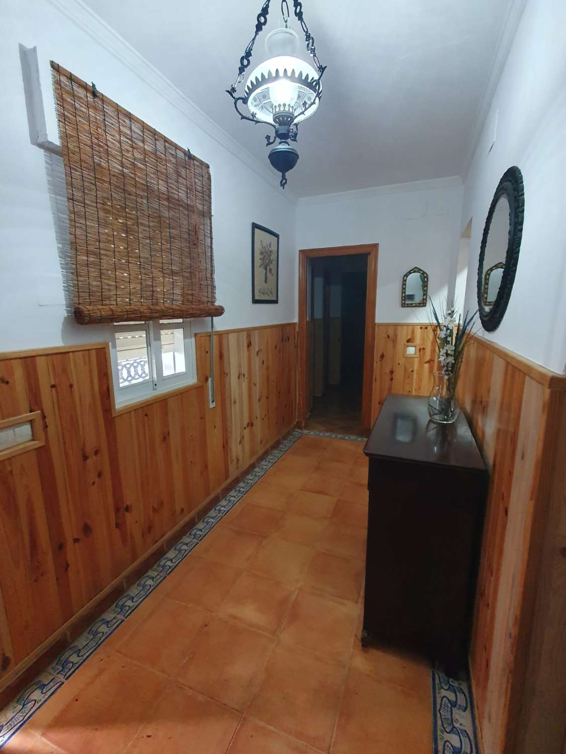 SE ALQUILA ANUAL FABULOSO CHALET EN PARCELA DE 600 M2 CON 4 DORMITORIOS Y 2 BAÑOS EN CARRETERA DE LA BARROSA, CHICLANA DE LA FRONTERA